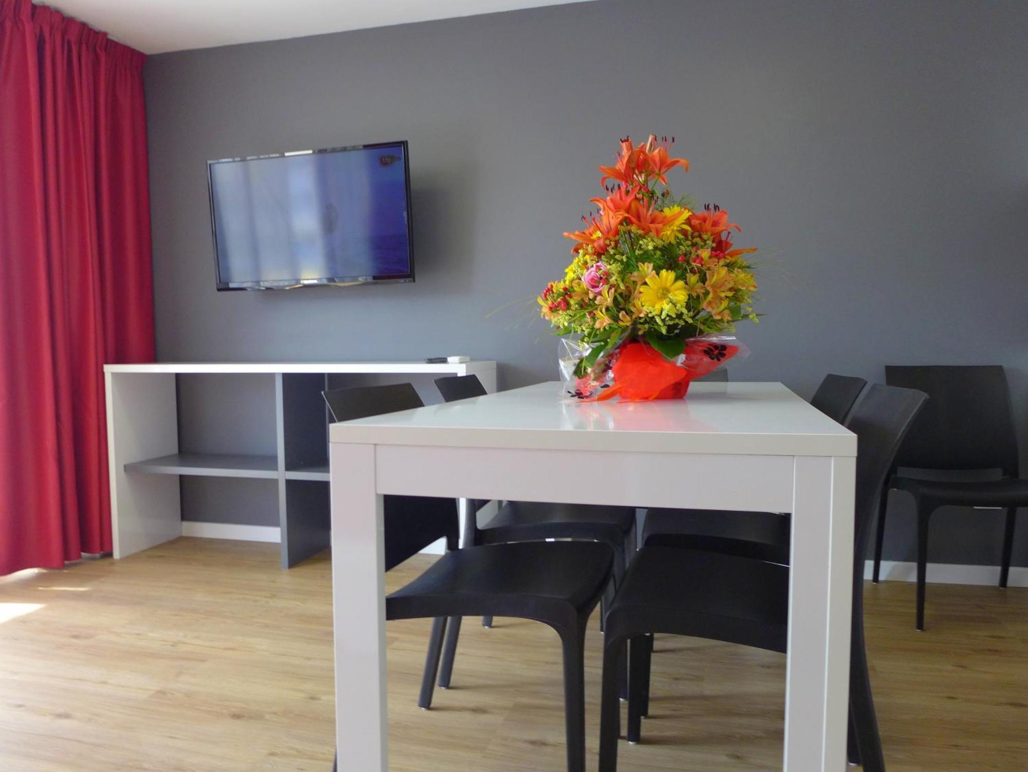 Rentalmar Navarra Family Suites Salou Værelse billede